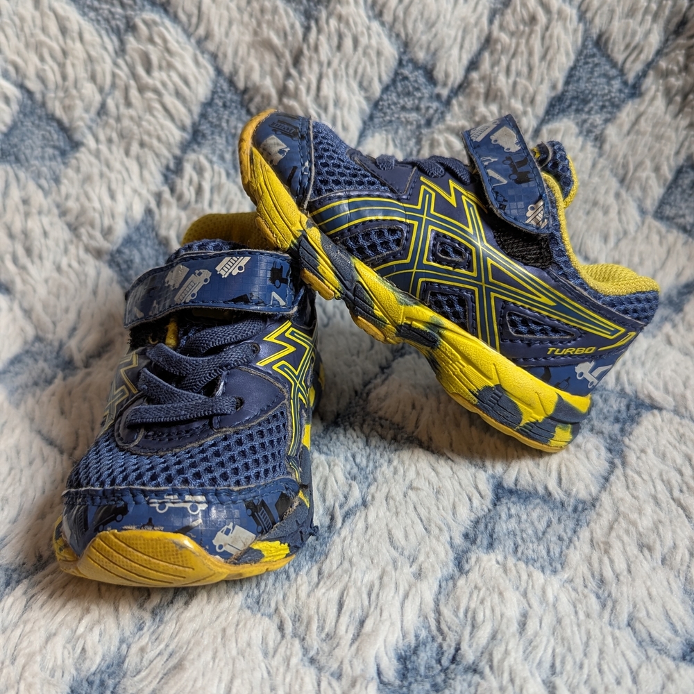 ASICS TURBO TS TODDLER SIZE 4 INDIGOBLUE/FLASH YELLOW C573N